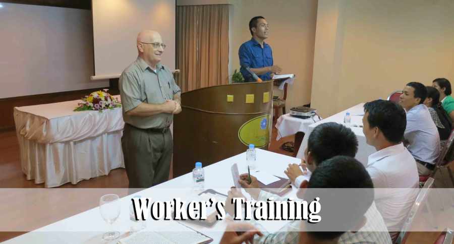 8.13.15-workers-training5